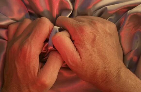 Point masculin et stimulation éponge
